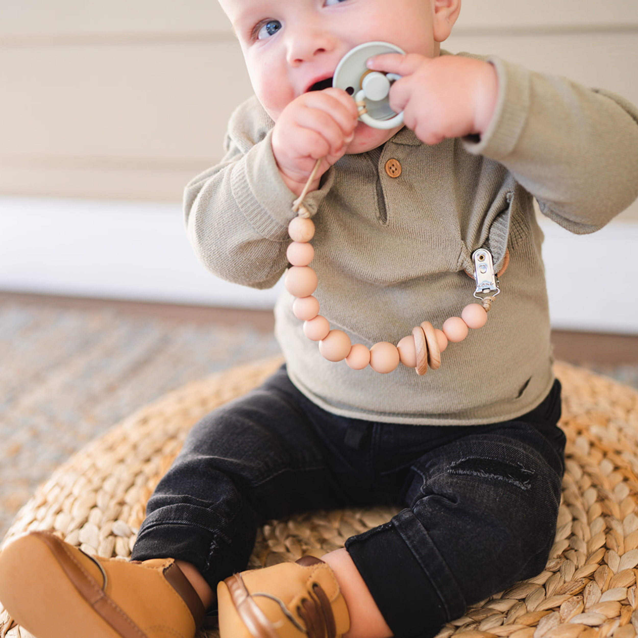 Silicone Bead & Wood Ring Pacifier Clip: Blush